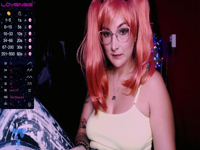 Live sex webcam photo for WinonaCooper #270410467