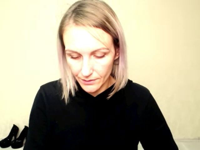 Live sex webcam photo for MiliEsiens #270397178