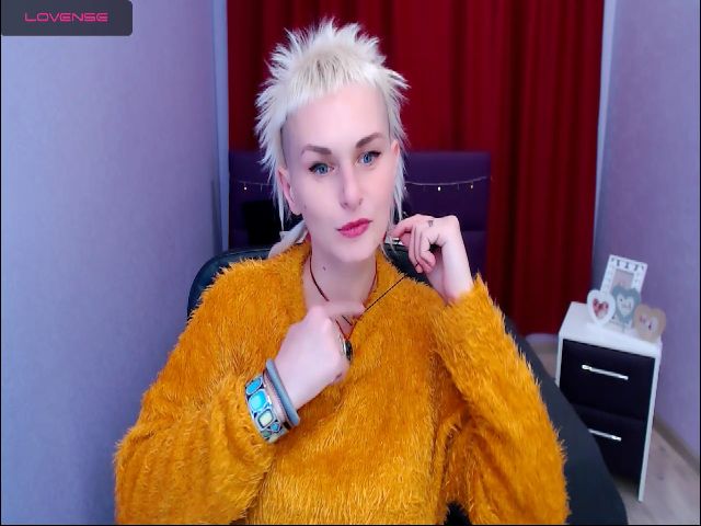 Live sex webcam photo for XJG99 #270418654