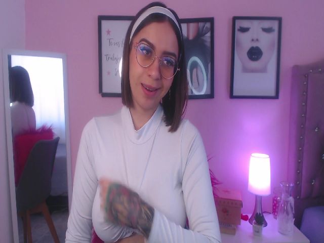 Live sex webcam photo for SamPuckett #270427393