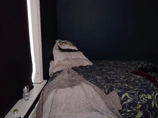 Live sex webcam photo for MissCharliex #270437603