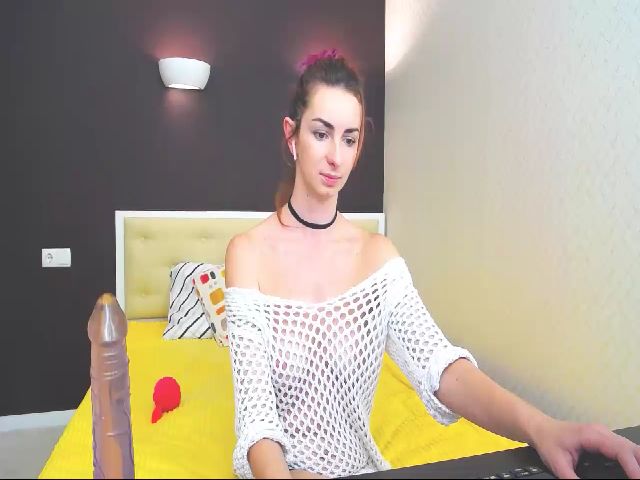 Live sex webcam photo for Myla_Clark #270507748