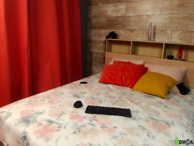 Live sex webcam photo for Beatrix_Kisss #270350423