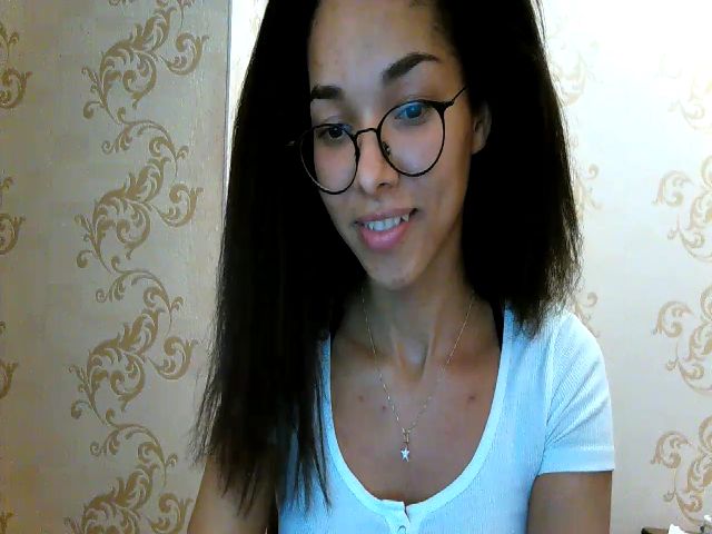 Live sex webcam photo for Carmel_Dee #270494091