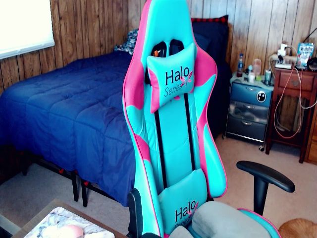 Live sex webcam photo for Lolabunny9 #270442597