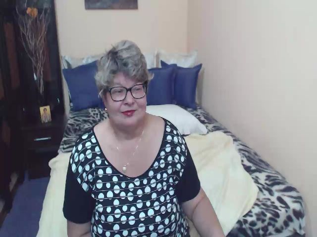 Live sex webcam photo for xSweetKarina #270438942