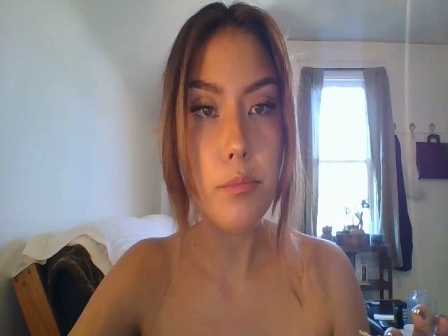 Live sex webcam photo for Emmcat #270517764