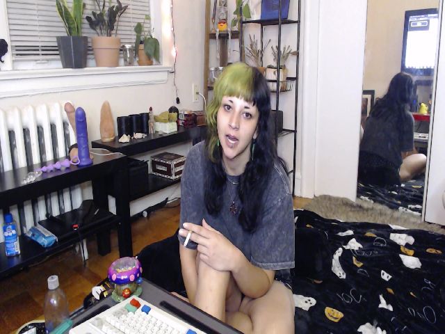 Live sex webcam photo for YourDruidess #270380689