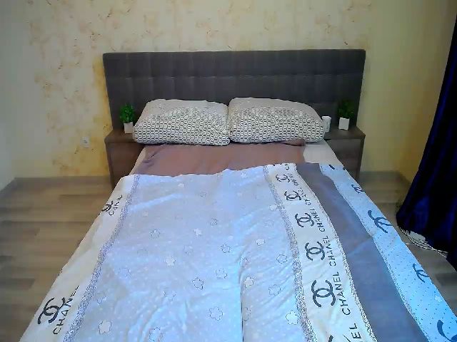 Live sex webcam photo for CherryDoll_ #270399291