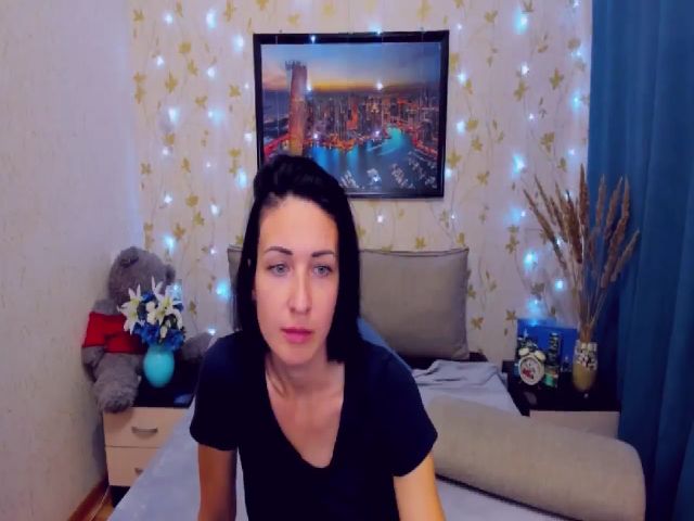 Live sex webcam photo for DorothyRoze #270412889
