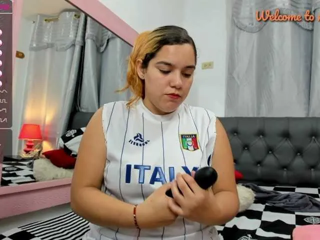 Live sex webcam photo for MeganCoppiano #270482872