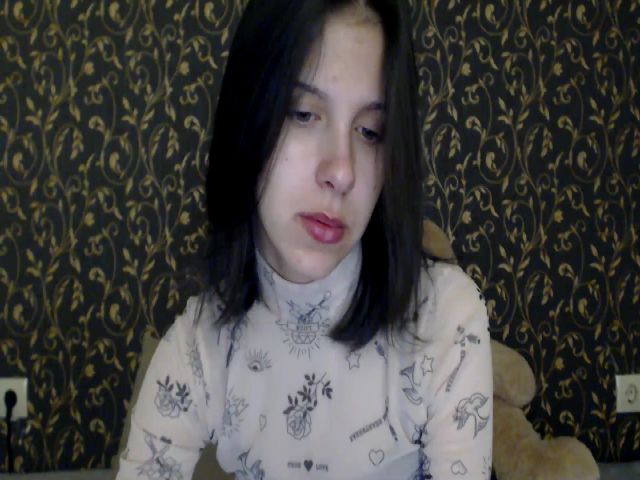 Live sex webcam photo for FoundError404 #270341945