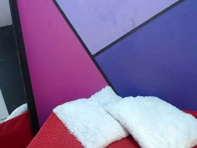 Live sex webcam photo for scottie26 #270422532