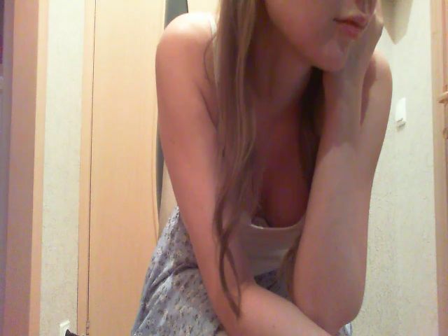 Live sex webcam photo for Honeymonii #270340512