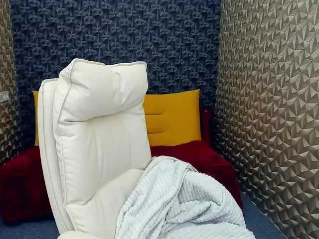 Live sex webcam photo for IceDanielle #270422813