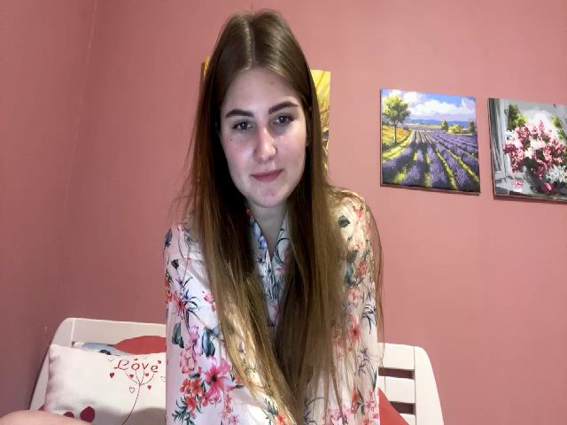 Live sex webcam photo for YourKatie_ #270448672