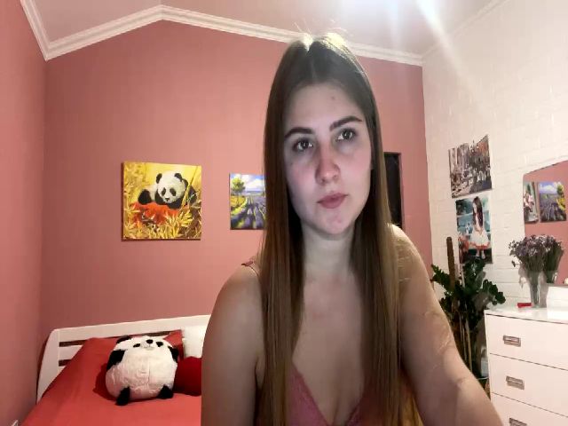 Live sex webcam photo for YourKatie_ #270525715