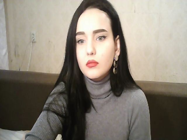 Live sex webcam photo for Monalisss #270362968