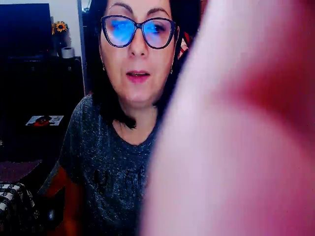 Live sex webcam photo for Ella_Sunshine #287890749