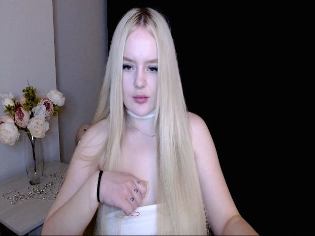 Live sex webcam photo for Bad_Barbie__ #270535368