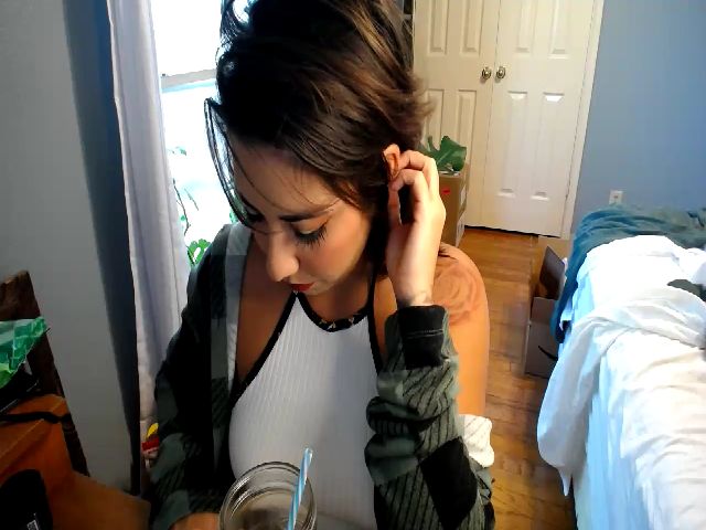 Live sex webcam photo for MissDaisyyy #270469582