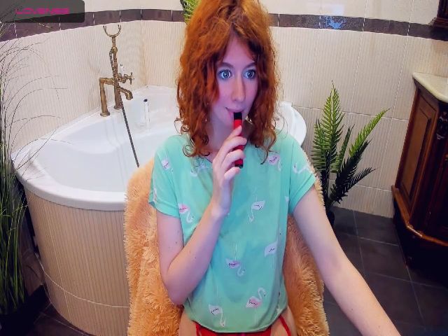 Live sex webcam photo for LillianCurly #270494185