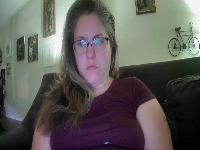 Live sex webcam photo for Laural55 #270336472