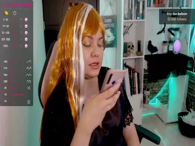 Live sex webcam photo for Clairebays_ #270358666