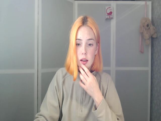Live sex webcam photo for Matilda666 #270333749