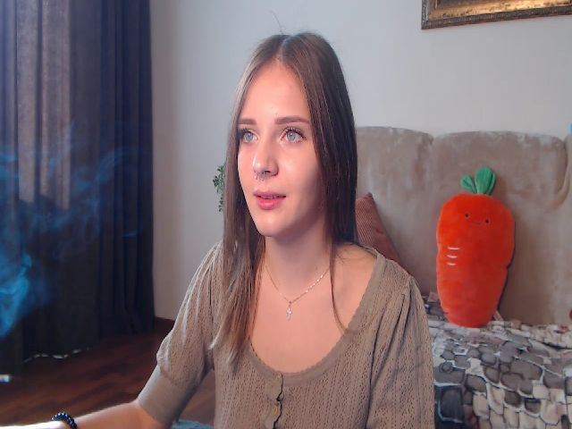 Live sex webcam photo for Miiss_Bella #270395052