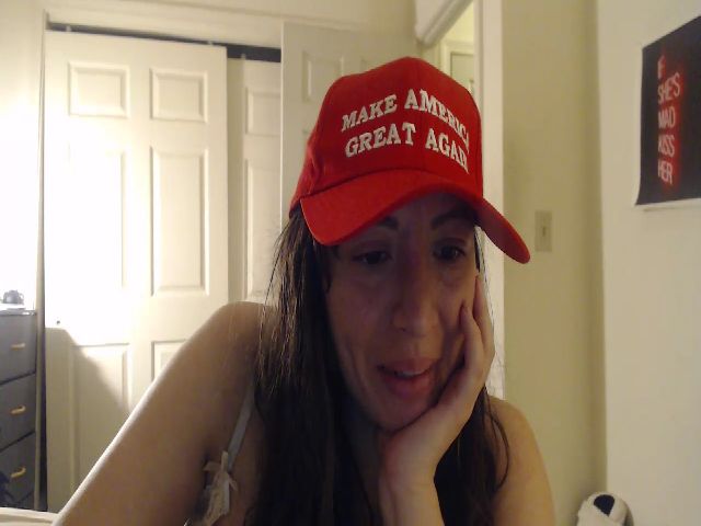 Live sex webcam photo for NaturalNikkii #270347322