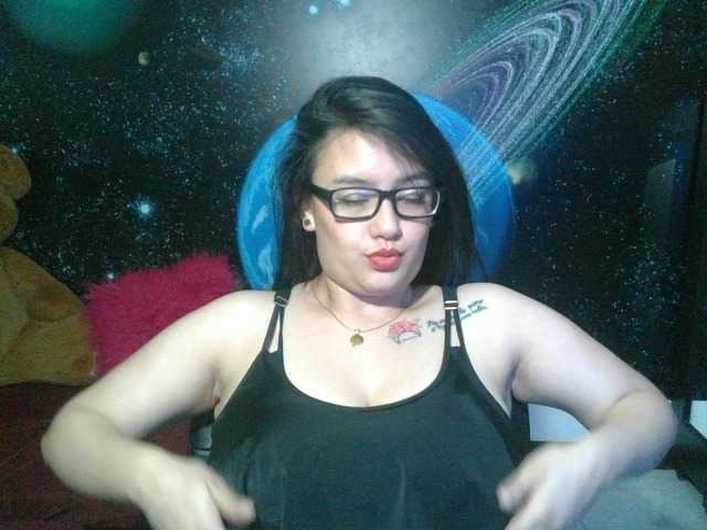 Live sex webcam photo for Hana16 #270376185