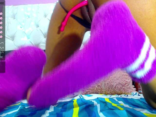 Live sex webcam photo for SammCherry #287929939