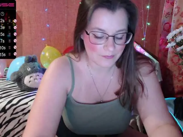 Live sex webcam photo for Elizabeth-3 #270792466