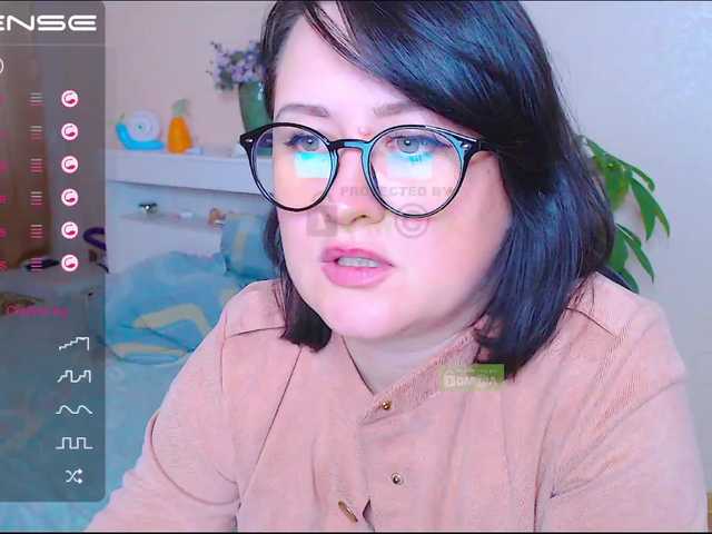 Live sex webcam photo for NewAnna #270674283