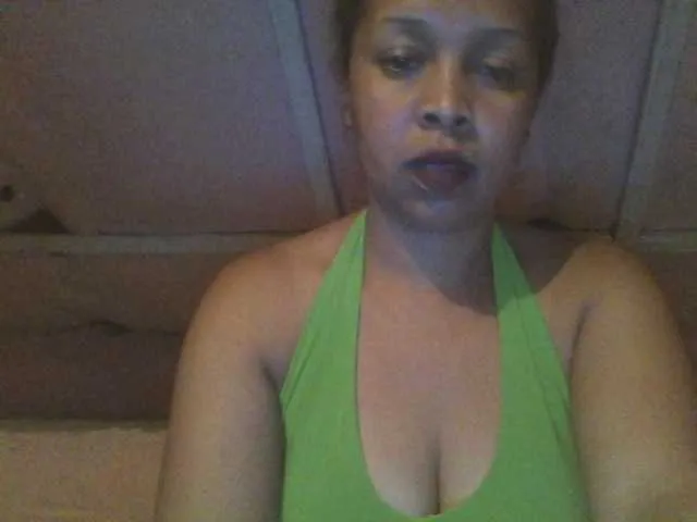 Live sex webcam photo for big-ass-sexy #270793839