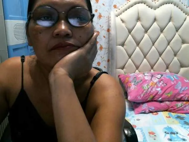 Live sex webcam photo for hOtGranny4u #270559238