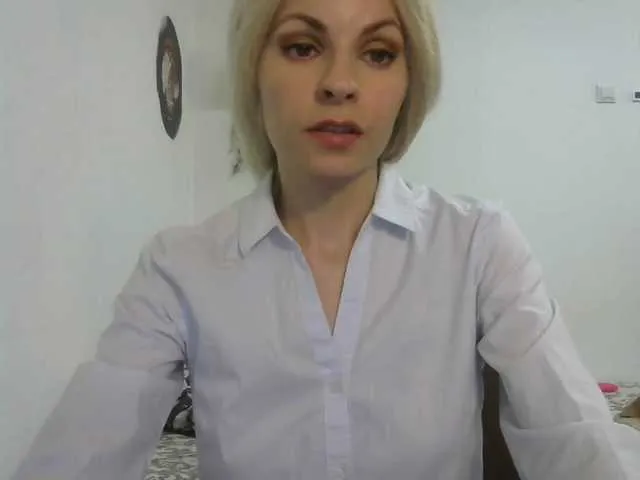 Live sex webcam photo for Nymphaea #270673822