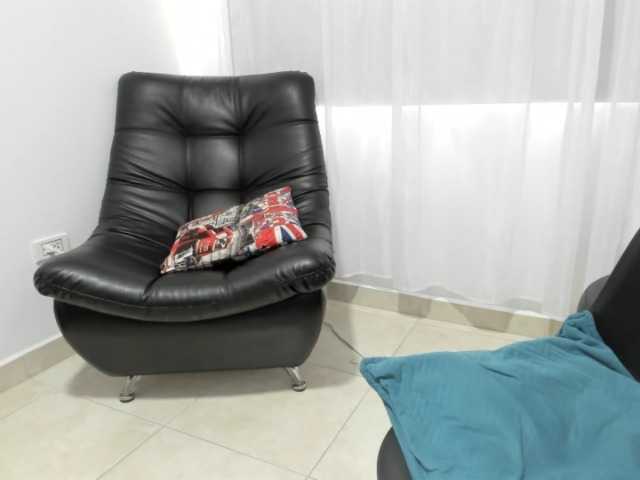 Live sex webcam photo for ZAMMARA #270674366