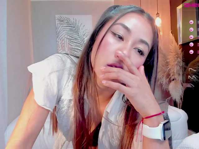 Live sex webcam photo for Sadashi1 #270792764