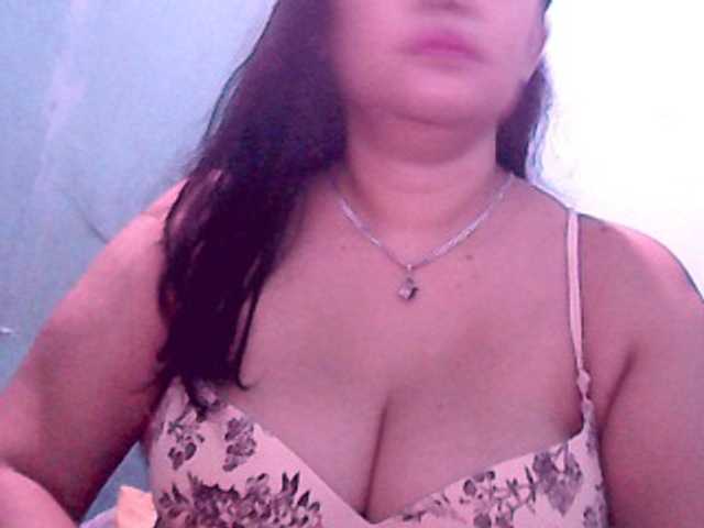 Live sex webcam photo for wildmom4u #270674440