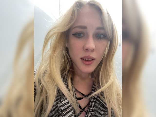 Live sex webcam photo for Likachkaa #270791401