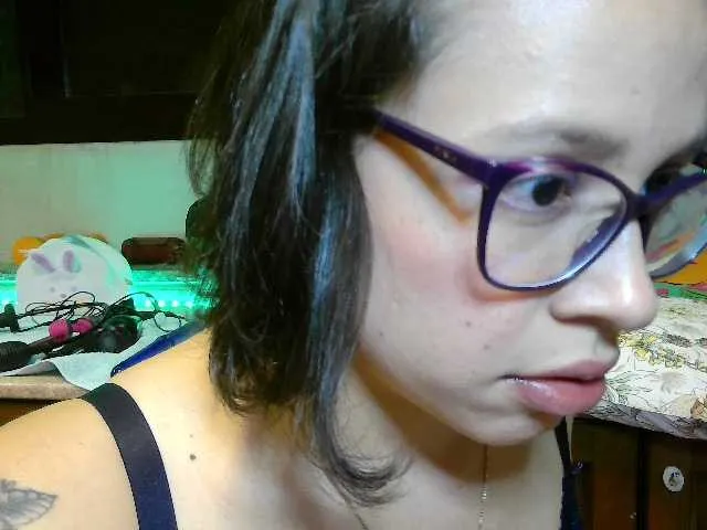 Live sex webcam photo for sharonnikol #270560086
