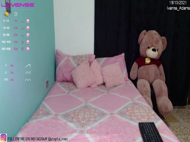 Live sex webcam photo for Ivanna_adams #270809605