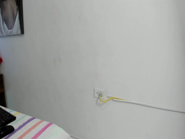 Live sex webcam photo for Andrea_acker #270792769