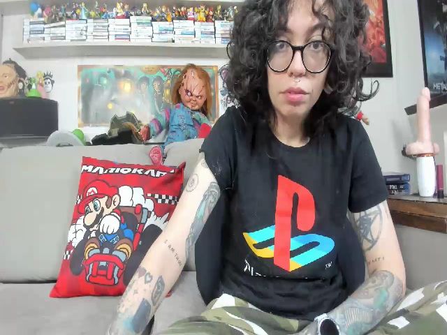 Live sex webcam photo for GirlGamer #270652234