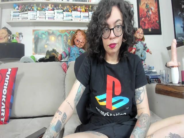 Live sex webcam photo for GirlGamer #270656440