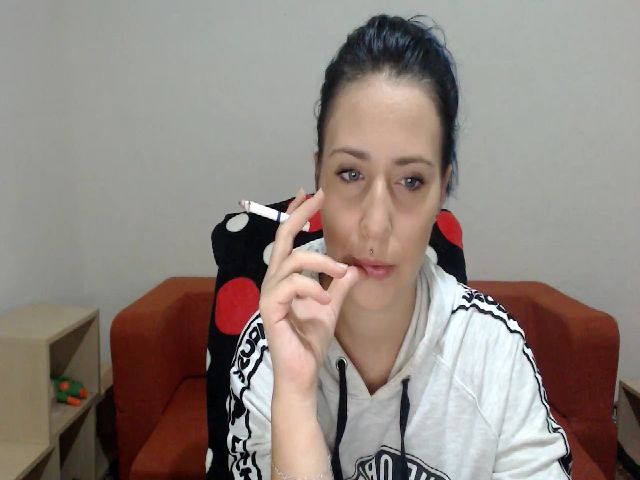 Live sex webcam photo for Tweetyboom #270809459