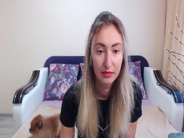 Live sex webcam photo for Veronica_4u #270660713