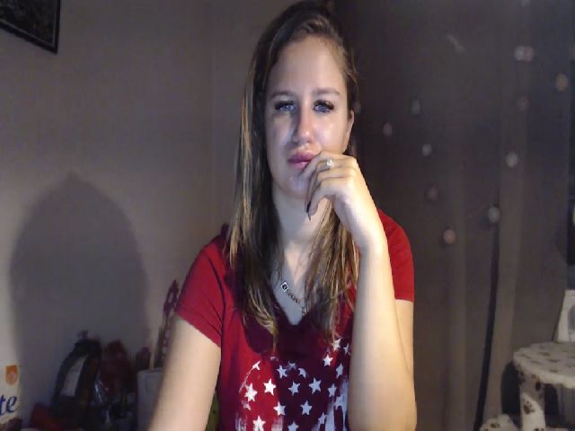 Live sex webcam photo for Curlymayaa #270581940